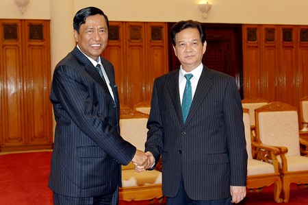 Recibe el primer ministro vietnamita al ministro birmano de Industria